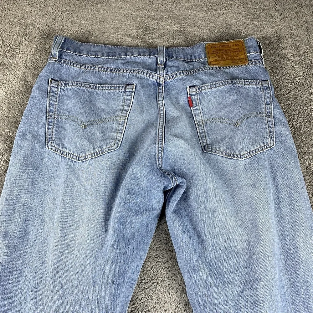 Levis Premium Performance 511 Slim Fit Jeans Mens 33x34 Blue Light Wash Low Rise